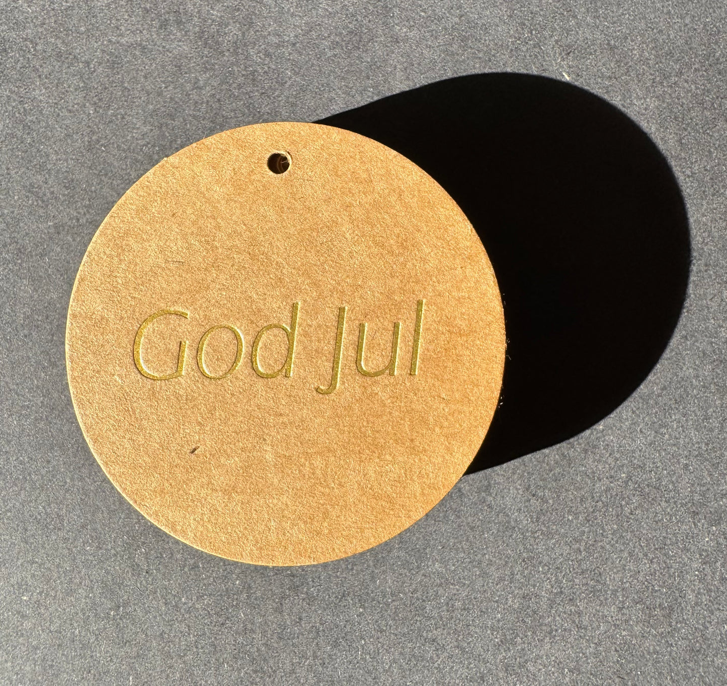 God Jul tags Guld text på kraftpapper
