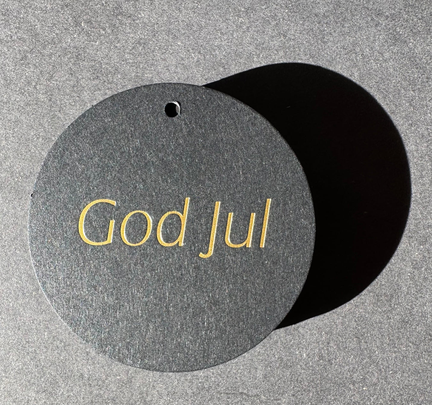 God Jul Tag Guld text på svart kraftpapper