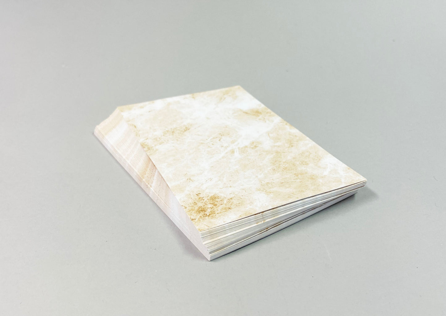 Begravningskort beige marmor- 9 x 14cm